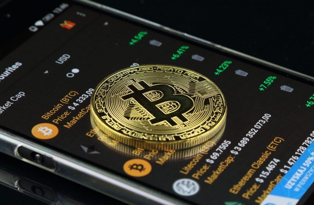 Bitcoin Whale Opens $255M Long Position as BTC Eyes $106K Bitcoin whale $255 million